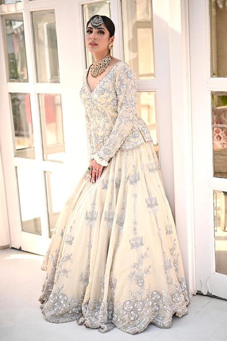 Kaynaat By Aanchal Sawhney Embroidered Kurta & Attached Lehenga Set 