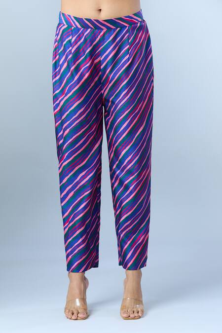 Shop Archana Shah Blue Silk Embroidery Split V-neck Floral Butta Kurta Set Online at Aza Fashions Shop_Archana Shah_Blue Silk Embroidery Split V-neck Floral Butta Kurta Set _Online_at_Aza_Fashions