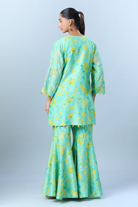 Shop Archana Shah Green Beads, Sequins, Pearls V-neck Floral Print Jacket Kurta Set at Aza Fashions Shop_Archana Shah_Green Beads, Sequins, Pearls V-neck Floral Print Jacket Kurta Set _at_Aza_Fashions