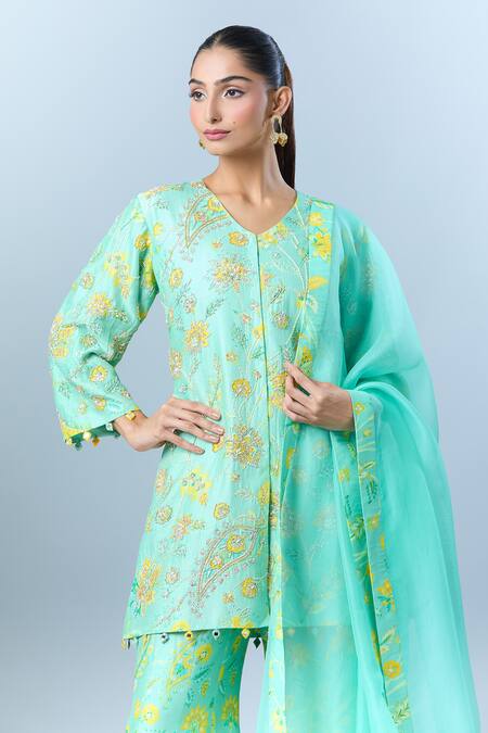 Archana Shah Green Beads, Sequins, Pearls V-neck Floral Print Jacket Kurta Set at Aza Fashions Archana Shah_Green Beads, Sequins, Pearls V-neck Floral Print Jacket Kurta Set _at_Aza_Fashions