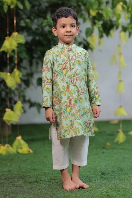 Shruti Jalan_Green Chanderi, Cotton Forest Print Kurta Set _at_Aza_Fashions