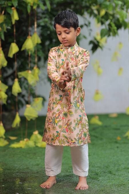 Buy_Shruti Jalan_Peach Chanderi, Cotton Forest Print Kurta Set _Online_at_Aza_Fashions