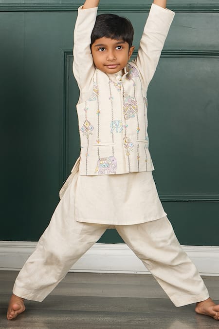 Buy_Shruti Jalan_Cream Chanderi, Cotton, Silk Embroidery Horse Motifs Bundi Kurta Set _Online_at_Aza_Fashions