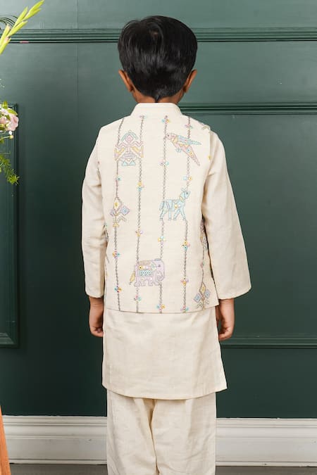 Shop_Shruti Jalan_Cream Chanderi, Cotton, Silk Embroidery Horse Motifs Bundi Kurta Set _Online_at_Aza_Fashions