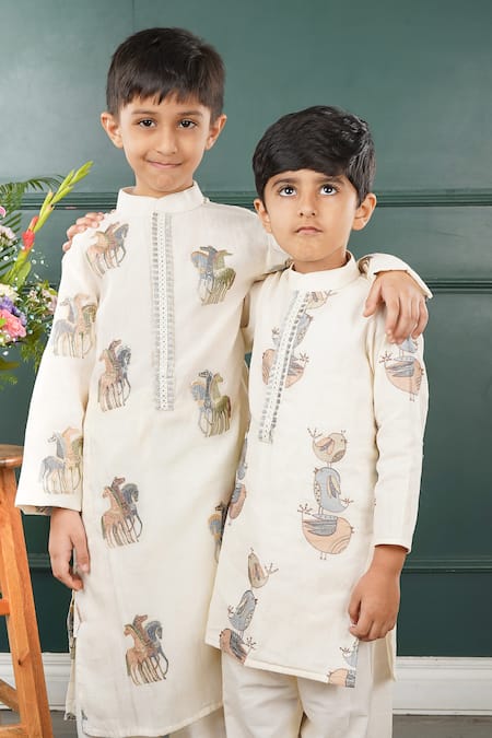 Shop Shruti Jalan Cream Chanderi, , Satin, Silk Embroidery Horse Kurta Set Online at Aza Fashions Shop_Shruti Jalan_Cream Chanderi, , Satin, Silk Embroidery Horse Kurta Set _Online_at_Aza_Fashions