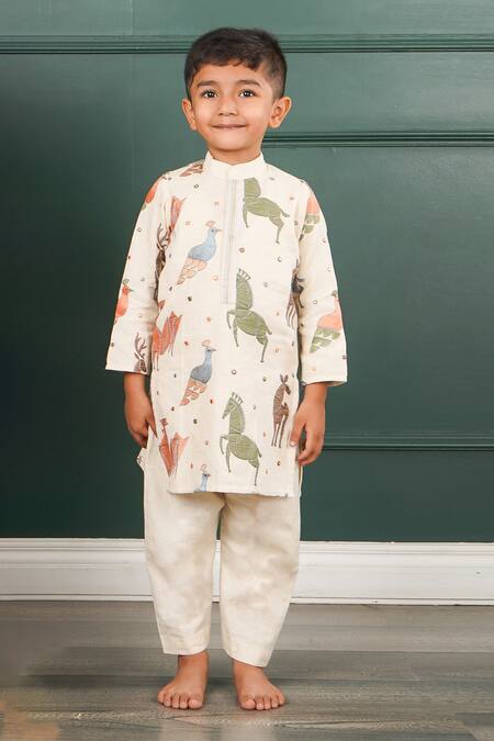 Buy_Shruti Jalan_Cream Chanderi, Cotton, Silk Embroidery Bird Motif Kurta Set _Online_at_Aza_Fashions