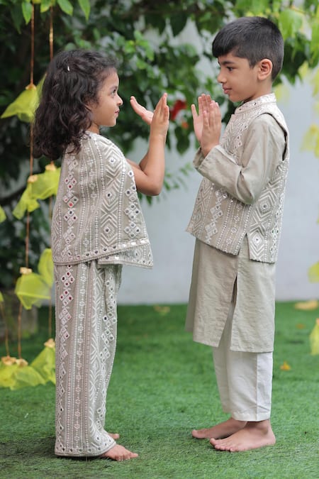 Shruti Jalan_Beige Cotton, Georgette Mirrors, Embroidery Bundi And Kurta Set _Online_at_Aza_Fashions