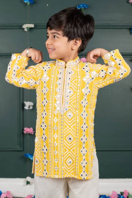 Buy_Shruti Jalan_Yellow Cotton, Georgette Mirrors, Embroidery Thread And Kurta Set _Online_at_Aza_Fashions