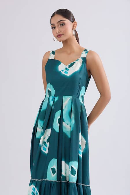 Naintara Bajaj_Green Rayon Sweetheart Neck Tie-dye Tiered Maxi Dress _at_Aza_Fashions