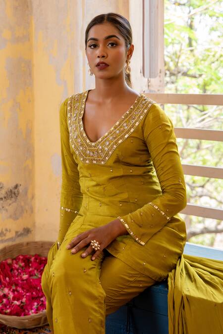 Shop Enamour By Radha Yellow Chiffon, Silk Sequins, Mirrors V-neck Zardozi Embroidered Kurta Set Online at Aza Fashions Shop_Enamour By Radha_Yellow Chiffon, Silk Sequins, Mirrors V-neck Zardozi Embroidered Kurta Set _Online_at_Aza_Fashions