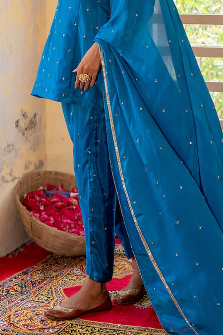 Enamour By Radha_Blue Chiffon, Silk, Cotton Sequins, Zari, Geometric Embroidered Kurta Set _Online_at_Aza_Fashions