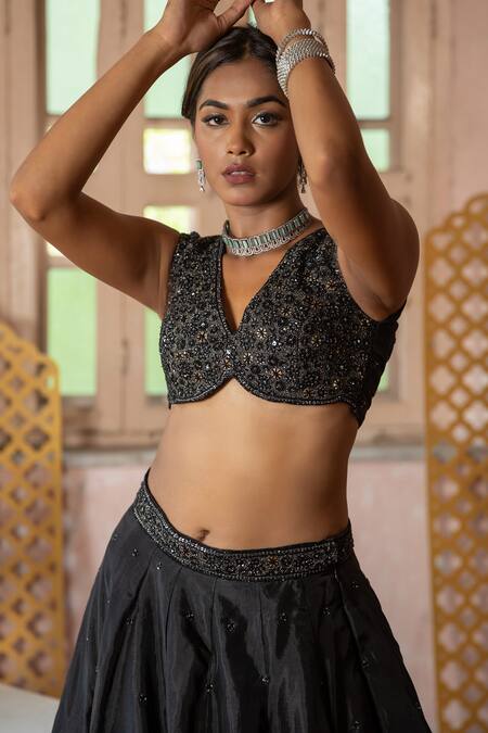 Enamour By Radha_Black Net, Silk Sequins, Cut Work V-neck Bloom Embroidered Lehenga Set _Online_at_Aza_Fashions