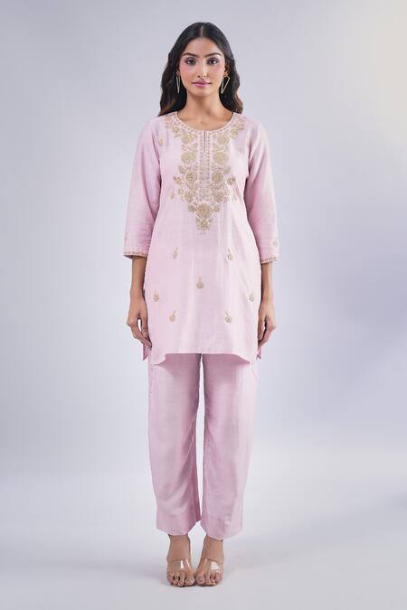 Samyukta Singhania_Pink Cotton, Silk Embroidery Round Neck Floral Dori Kurta And Pant Set_Online_at_Aza_Fashions