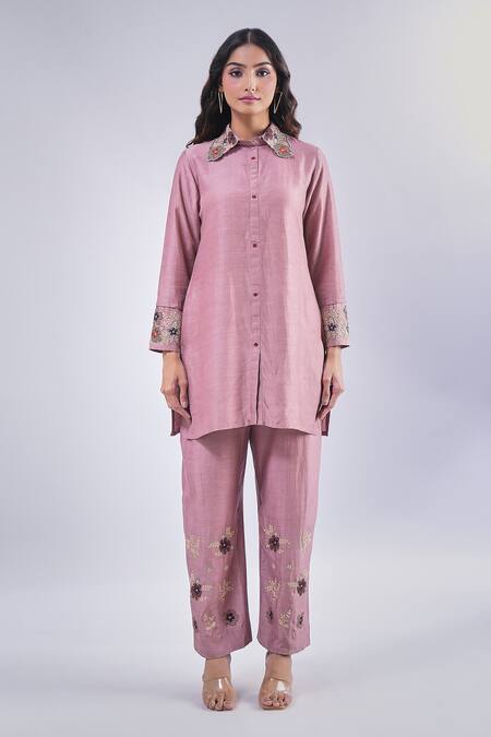 Samyukta Singhania_Pink Cotton, Silk Embroidery Collared Flower Kurta And Pant Set_Online_at_Aza_Fashions