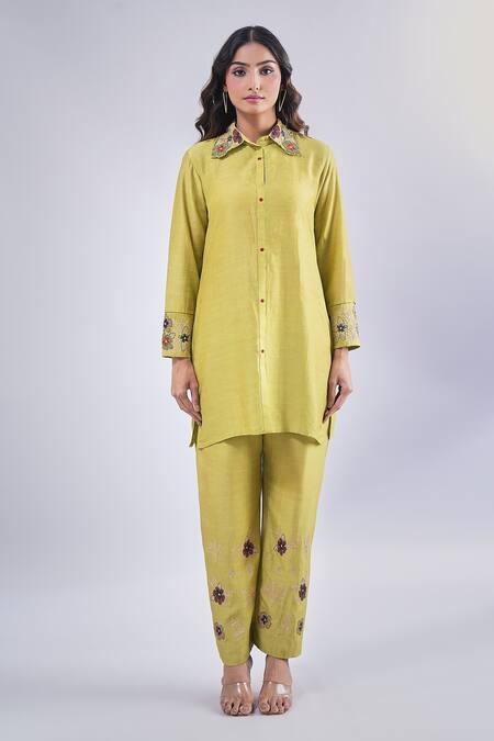 Buy_Samyukta Singhania_Green Cotton, Silk Embroidery Collared Flower Kurta And Pant Set