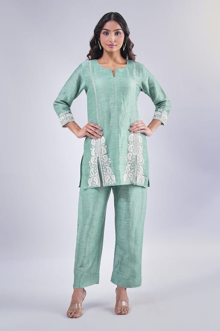 Buy_Samyukta Singhania_Green Cotton, Silk Embroidery Round Neck Floral Paisley Kurta And Pant Set_Online_at_Aza_Fashions