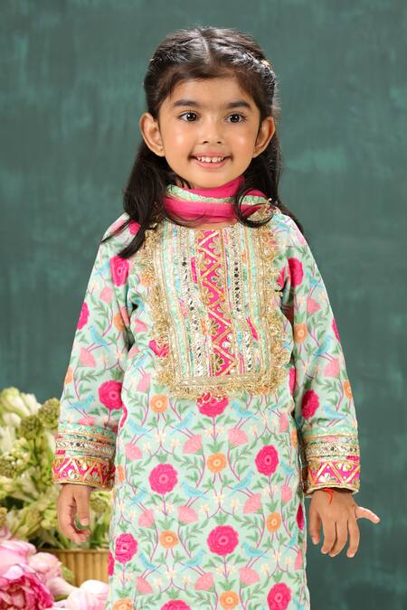 Pnk Isha Arora (Pink)_Blue Polyester, Cotton Mirrors, Embroidery Floral Gota Kurta Set _Online_at_Aza_Fashions