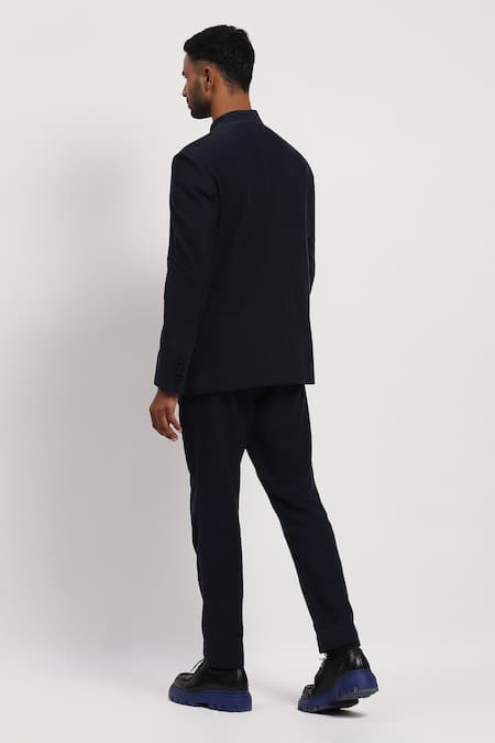 Abraham And Thakore Solid Pattern Jacket 