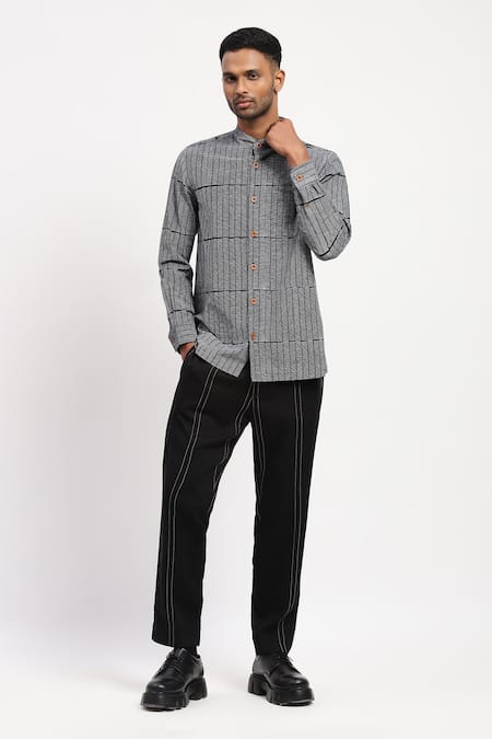 Abraham And Thakore Black Pure Cotton Rows Pattern Block Print Shirt 