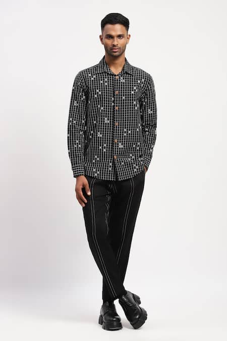 Abraham And Thakore Black Pure Cotton Geometric, Wanton Scribbles Broken Rows Printed Shirt 