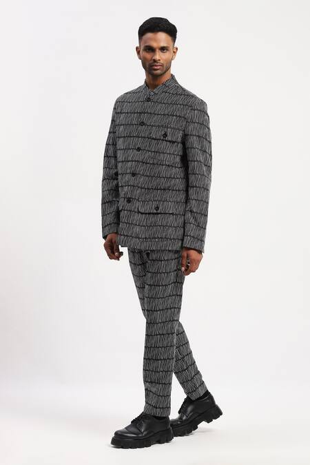 Buy Abraham And Thakore Black Viscose Geometric Wanton Scribble Print Jacket Online at Aza Fashions Buy_Abraham And Thakore_Black Viscose Geometric Wanton Scribble Print Jacket_Online_at_Aza_Fashions