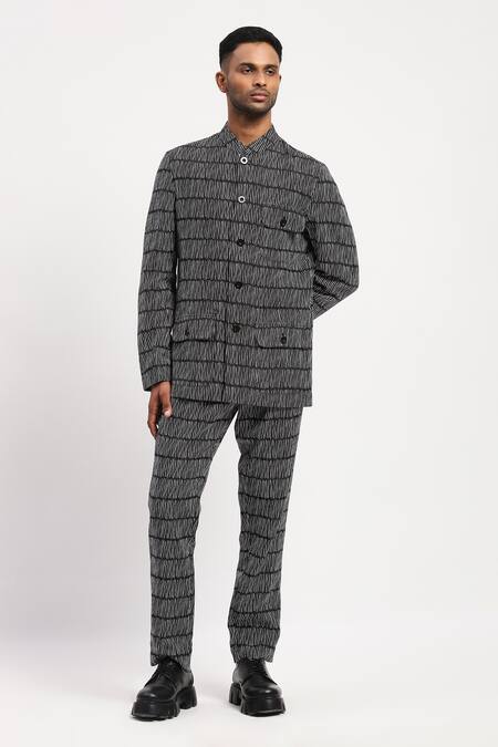 Shop Abraham And Thakore Black Viscose Geometric Wanton Scribble Print Jacket Online at Aza Fashions Shop_Abraham And Thakore_Black Viscose Geometric Wanton Scribble Print Jacket_Online_at_Aza_Fashions