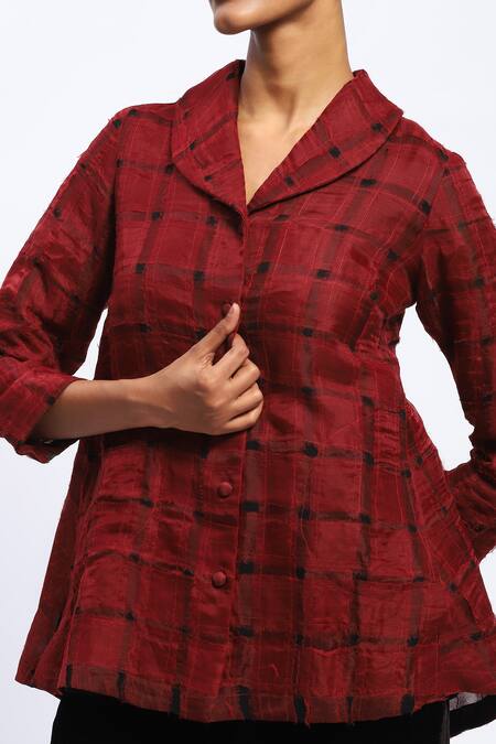 Buy_Abraham And Thakore_Red Geometric Collar Basket Weave Applique Jacket _Online_at_Aza_Fashions