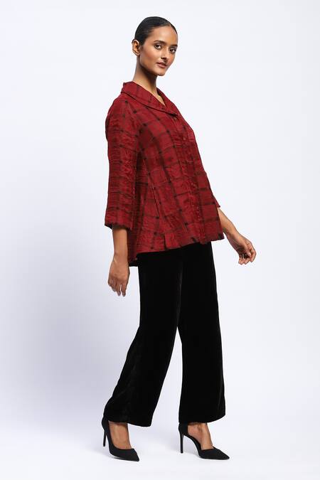 Abraham And Thakore_Red Geometric Collar Basket Weave Applique Jacket _at_Aza_Fashions