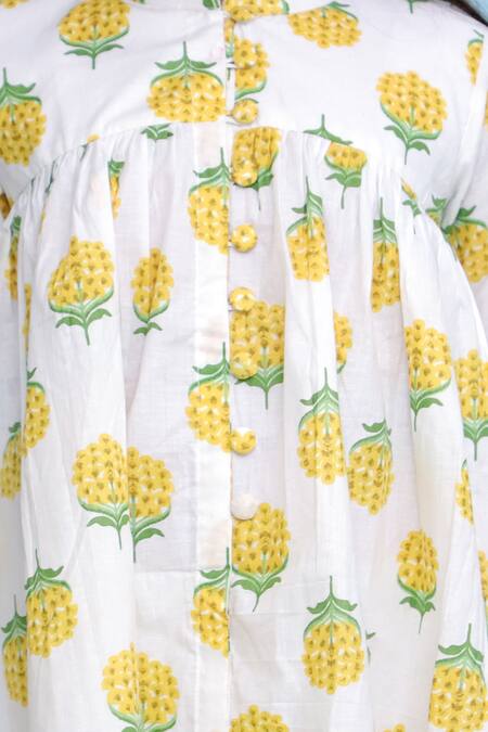 Shop_Kalp_White Cotton Floral Boota Sooti Print Kedia Top And Afghani Pant Set _Online_at_Aza_Fashions