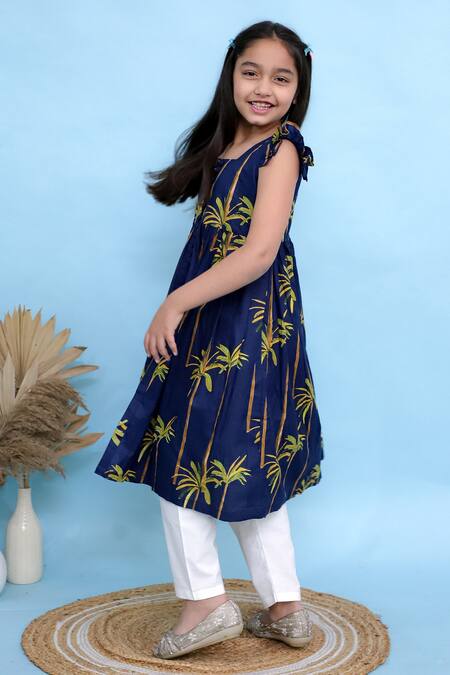 Kalp White Cotton, Georgette Embroidery Navy Palm Tree Print Cape Kurta Set Online at Aza Fashions Kalp_White Cotton, Georgette Embroidery Navy Palm Tree Print Cape Kurta Set _Online_at_Aza_Fashions