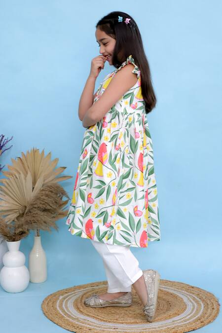 Buy_Kalp_White Cotton Chidiya Floral Print Cape Kurta Set _Online_at_Aza_Fashions