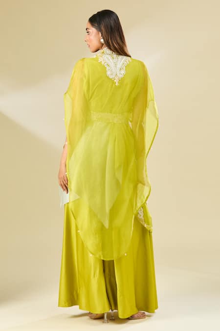 Shop Prisho Green Floral, Paisley Cape Open, Kurta V Neck Ombre Set With Embroidered at Aza Fashions Shop_Prisho_Green Floral, Paisley Cape Open, Kurta V Neck Ombre Set With Embroidered _at_Aza_Fashions