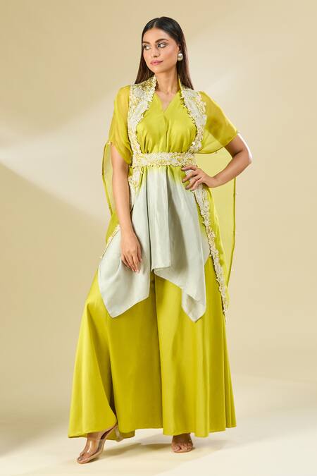 Buy Prisho Green Floral, Paisley Cape Open, Kurta V Neck Ombre Set With Embroidered Buy_Prisho_Green Floral, Paisley Cape Open, Kurta V Neck Ombre Set With Embroidered