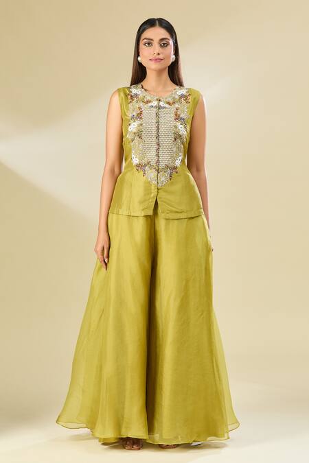 Shop Prisho Green Cape Open, Kurta Round Botanical Embroidered Short Set With Online at Aza Fashions Shop_Prisho_Green Cape Open, Kurta Round Botanical Embroidered Short Set With _Online_at_Aza_Fashions