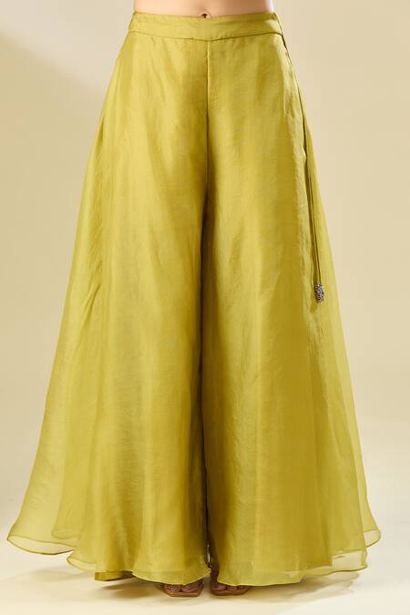 Shop Prisho Green Cape Open, Kurta Round Botanical Embroidered Short Set With Shop_Prisho_Green Cape Open, Kurta Round Botanical Embroidered Short Set With