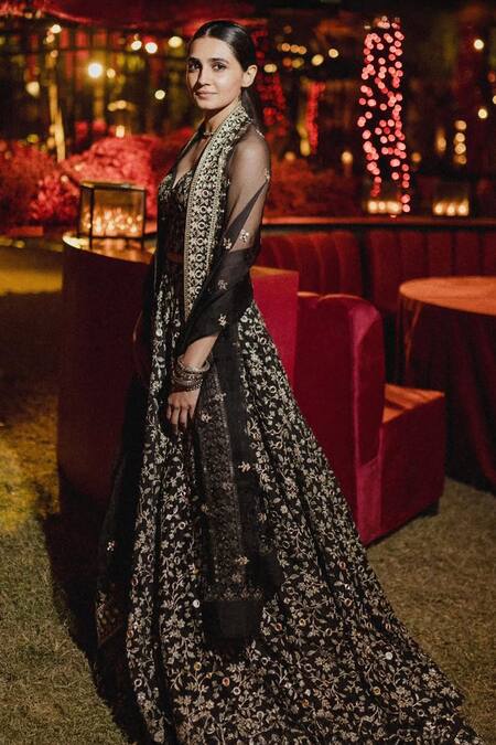 Gopi Vaid Black Dupatta Organza, Lehenga And Blouse Harshini Garden Bloom Embroidered Set Online at Aza Fashions Gopi Vaid_Black Dupatta Organza, Lehenga And Blouse Harshini Garden Bloom Embroidered Set _Online_at_Aza_Fashions