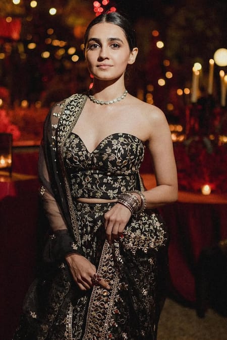 Shop Gopi Vaid Black Dupatta Organza, Lehenga And Blouse Harshini Garden Bloom Embroidered Set Online at Aza Fashions Shop_Gopi Vaid_Black Dupatta Organza, Lehenga And Blouse Harshini Garden Bloom Embroidered Set _Online_at_Aza_Fashions