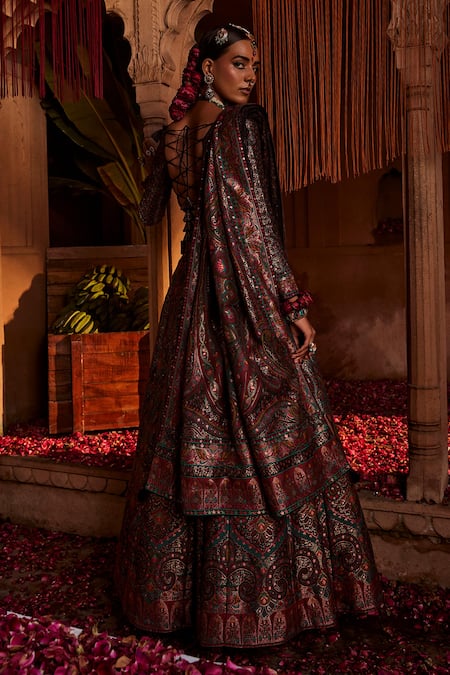 Safaa The Diwani I Khaas Floral Woven Lehenga Set 