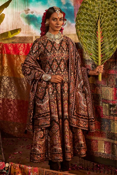 Safaa Black Moonga Silk Floral Geometric Round The Mumtaz Woven Anarkali Set Online at Aza Fashions Safaa_Black Moonga Silk Floral Geometric Round The Mumtaz Woven Anarkali Set _Online_at_Aza_Fashions