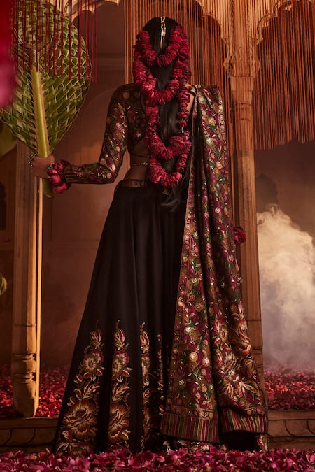 Safaa The Qudsia Paisley Woven Lehenga Set 