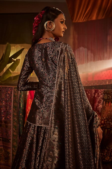 Safaa The Roshanara Woven Lehenga Set 