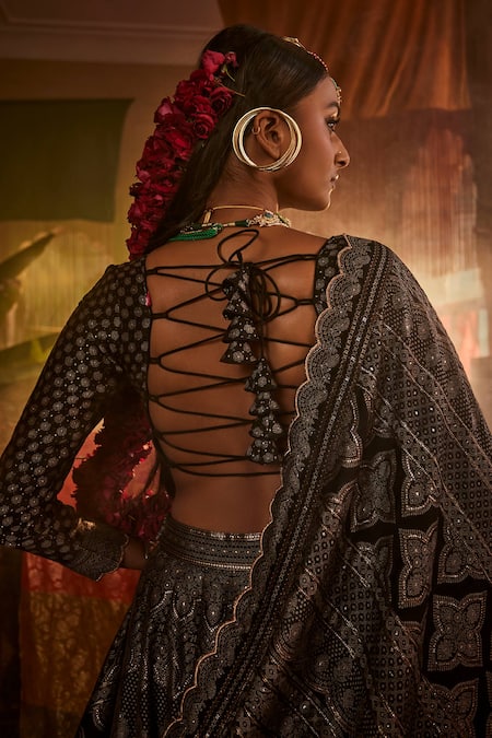 Safaa The Soneri Mahal Woven Lehenga Set 