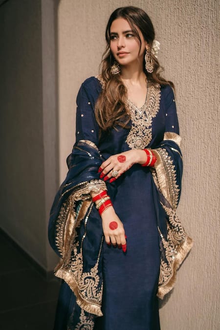 Shop_Sheetal Batra_Blue Silk Sequins V-neck Dori Embroidered Kurta Salwar Set _Online_at_Aza_Fashions