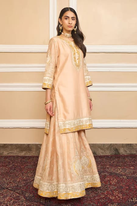 Buy Sheetal Batra Pink Silk Chanderi Kashmiri Tilla Round Raina Embroidered Kurta Set Online at Aza Fashions Buy_Sheetal Batra_Pink Silk Chanderi Kashmiri Tilla Round Raina Embroidered Kurta Set _Online_at_Aza_Fashions
