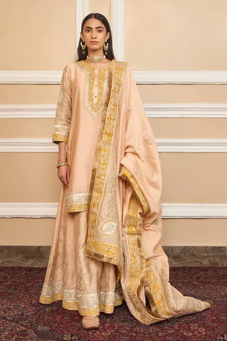 Shop Sheetal Batra Pink Silk Chanderi Kashmiri Tilla Round Raina Embroidered Kurta Set Online at Aza Fashions Shop_Sheetal Batra_Pink Silk Chanderi Kashmiri Tilla Round Raina Embroidered Kurta Set _Online_at_Aza_Fashions