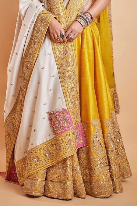 Sheetal Batra_Yellow Blouse And Lehenga Pure Raw Silk, Dupatta Amna Border Embroidered Set _at_Aza_Fashions
