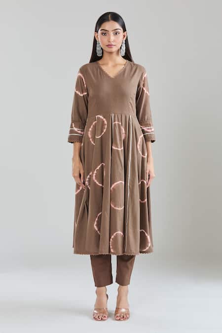 Shop Naintara Bajaj Brown Pure Cotton Lace V Neck Tie-dye Pattern Anarkali Set Online at Aza Fashions Shop_Naintara Bajaj_Brown Pure Cotton Lace V Neck Tie-dye Pattern Anarkali Set _Online_at_Aza_Fashions