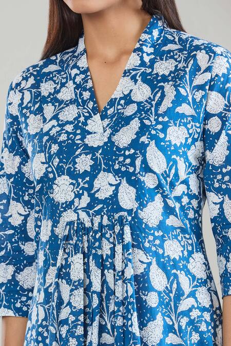 Samyukta Singhania Blue Cotton V-neck Floral Hand Block Printed Midi Dress at Aza Fashions Samyukta Singhania_Blue Cotton V-neck Floral Hand Block Printed Midi Dress_at_Aza_Fashions