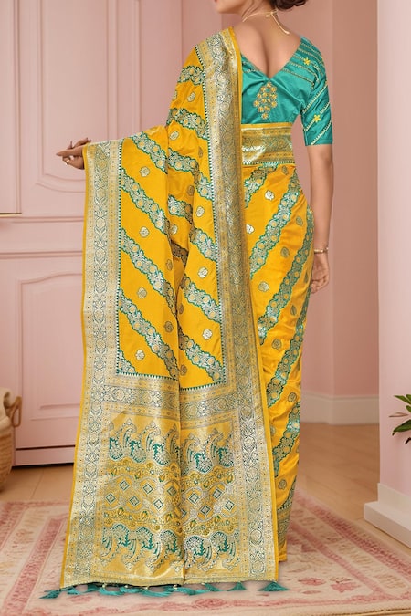 Samyukta Singhania Floral Woven Saree & Blouse Set 