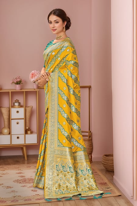 Buy Naintara Bajaj Yellow Georgette, Silk Embroidery, Sequins Floral Woven Saree And Blouse Set Buy_Naintara Bajaj_Yellow Georgette, Silk Embroidery, Sequins Floral Woven Saree And Blouse Set